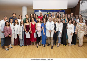 El Hospital Universitario de Guadalajara acoge el acto de entrega de certificaciones a las 14 enfermeras internas residentes