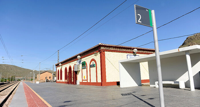 El Ministerio de Transportes ampliará las vías de apartado de las estaciones de Jadraque y Humanes de Mohernando para impulsar el tráfico de mercancías 1 El Ministerio de Transportes ampliará las vías de apartado de las estaciones de Jadraque y Humanes de Mohernando para impulsar el tráfico de mercancías