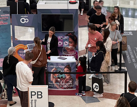El Mirador de Cuenca entrega 1400 euros entre sus clientes para celebrar el Día de la Madre