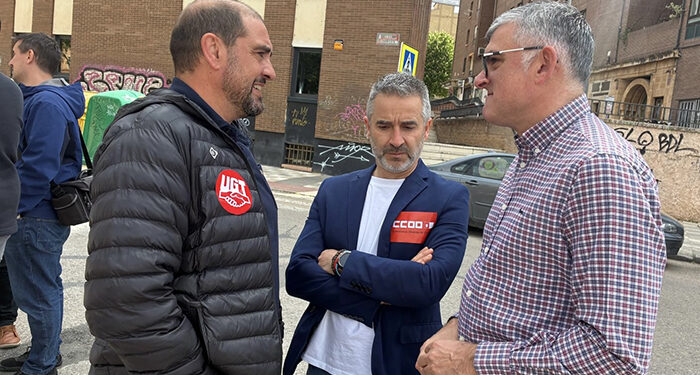 El PSOE de Cuenca reivindica en el Primero de Mayo los avances laborales y reitera su compromiso con las organizaciones sindicales 1 El PSOE de Cuenca reivindica en el Primero de Mayo los avances laborales y reitera su compromiso con las organizaciones sindicales