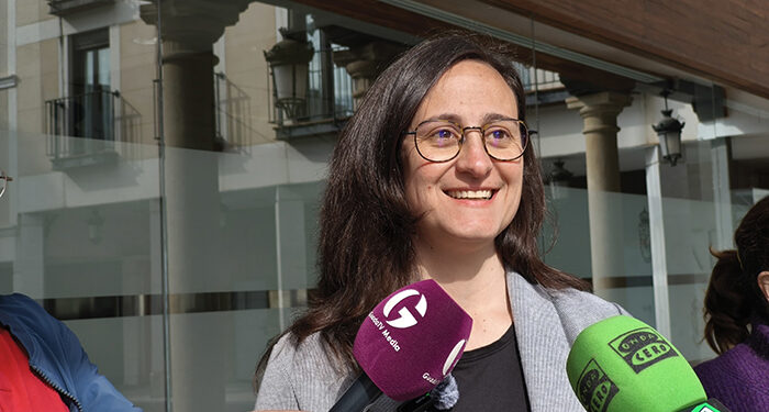 El PSOE se echa las manos a la cabeza Guarinos se va a gastar dos millones en alumbrado para fiestas, pero sigue alimentando su falso agujero y asfixia a impuestos a la ciudad