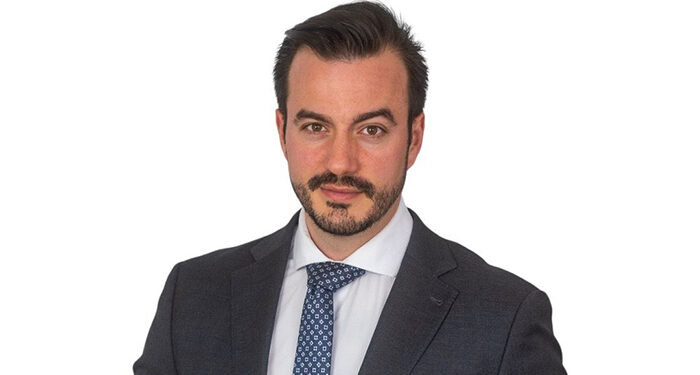 El abogado laboralista Ignacio de la Calzada, ‘Un tío legal’ en redes sociales, aborda en Cuenca la relación entre trabajadores y empresas