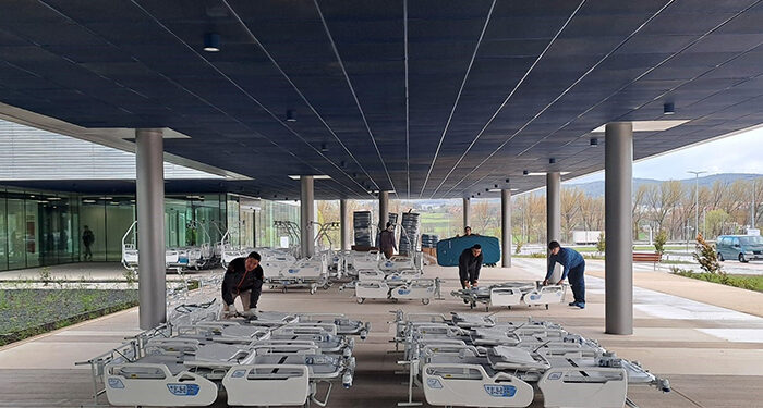 El nuevo Hospital Universitario de Cuenca recibe 413 camas eléctricas y mobiliario de hospitalización por importe de más de 2,2 millones de euros