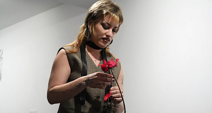 Estudiantes del máster de Investigación en Prácticas Artísticas y Visuales de Bellas Artes exponen sus obras en la sala ACUA del campus de Cuenca 1 Estudiantes del máster de Investigación en Prácticas Artísticas y Visuales de Bellas Artes exponen sus obras en la sala ACUA del campus de Cuenca