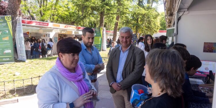 Gran Éxito de participación en la IV Feria de la Ciencia de Guadalajara 1 Gran Éxito de participación en la IV Feria de la Ciencia de Guadalajara