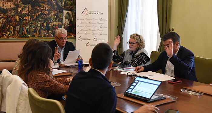 La Diputación de Guadalajara invierte 101.700 euros en renovar las redes hidráulicas de seis calles de Torremocha del Campo