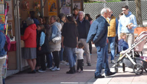 La Feria del Libro Cuenca Lee sirve de impulso para la promoción de autores locales y eventos como BooksToLovers