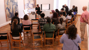 La Fundación Antonio Pérez inaugura “Un museo en tu bolsillo” con el artista Jan Matthews