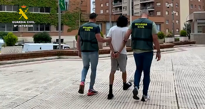 La Guardia Civil detiene a cuatro personas vinculadas a un grupo violento juvenil asentado en el Corredor del Henares 1 La Guardia Civil detiene a cuatro personas vinculadas a un grupo violento juvenil asentado en el Corredor del Henares