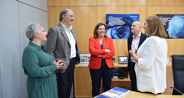 La Junta aplaude los 25 años de trayectoria que celebra Witzenmann en Guadalajara como referencia en la cadena de valor del automóvil