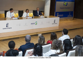 La Junta valora el papel de las enfermeras como promotoras de salud comunitaria y su importancia en el cambio de modelo sanitario