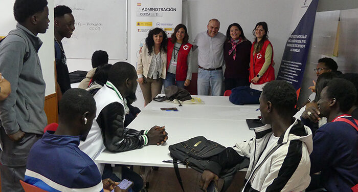 La Subdelegación del Gobierno en Guadalajara amplía el programa “La Administración cerca de ti” a colectivos educativos y sociales 1 La Subdelegación del Gobierno en Guadalajara amplía el programa “La Administración cerca de ti” a colectivos educativos y sociales