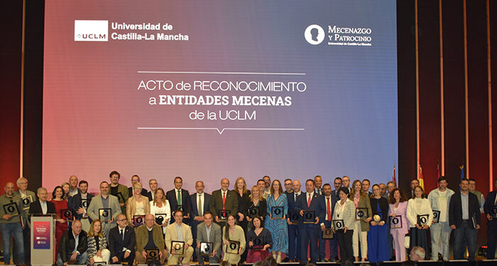 La UCLM reconoce a medio centenar de entidades mecenas de la institución académica