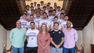 La alcaldesa de Guadalajara recibe al Deportivo Promesas tras su ascenso a Tercera Federación