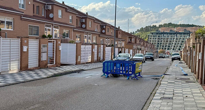 La avería de un particular deja sin agua a la calle Ataulfo Argenta 1 La avería de un particular deja sin agua a la calle Ataulfo Argenta