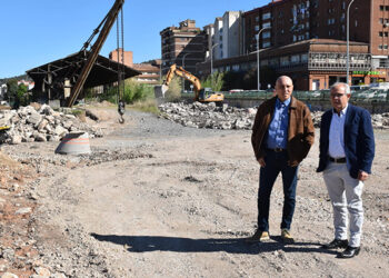 Las obras de los aparcamientos en los terrenos de RENFE contarán con casi 400 plazas y superan el 30% de ejecución