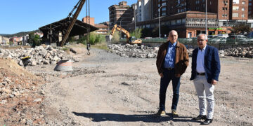 Las obras de los aparcamientos en los terrenos de RENFE contarán con casi 400 plazas y superan el 30% de ejecución