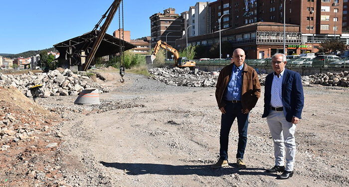 Las obras de los aparcamientos en los terrenos de RENFE contarán con casi 400 plazas y superan el 30% de ejecución