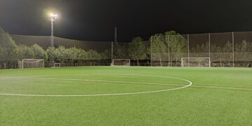 Los campos de fútbol Joaquín Caparrós, Obispo Laplana y Tiradores estrenan iluminación