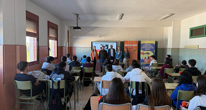 Los talleres de educación ambiental sobre la recogida separada del aceite usado llegarán a unos 1.500 jóvenes de la provincia de Cuenca