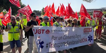 Los trabajadores del transporte sanitario acusan al Sescam de mentir a la ciudadanía