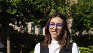 Lucía de Luz ha denunciado esta mañana la invasión de hierbas y plagas