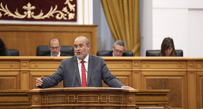 Martínez Guijarro afea a VOX la enmienda a la totalidad a la Ley de Simplificación Administrativa: “¿Por qué es bueno en Murcia o Cantabria y aquí no?” 1 Martínez Guijarro afea a VOX la enmienda a la totalidad a la Ley de Simplificación Administrativa “¿Por qué es bueno en Murcia o Cantabria y aquí no”