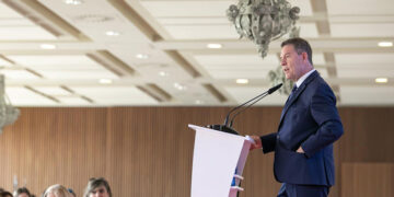 Page anuncia “casi cuarenta millones de euros” para “renovar” 536 vehículos de la flota dedicada a la lucha contra incendios forestales