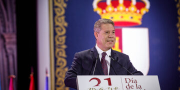 Page celebra el acuerdo de todos para un nuevo Estatuto “fiel a la Constitución” y reitera su defensa de una financiación sin privilegios