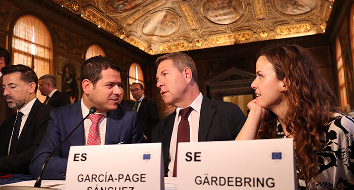 Page resalta “el consenso en las grandes estrategias” entre las regiones europeas y su respaldo a la postura autonómica en materia hídrica 1 Page resalta “el consenso en las grandes estrategias” entre las regiones europeas y su respaldo a la postura autonómica en materia hídrica