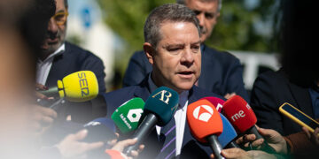 Page resta importancia a las descalificaciones personales de los mensajes difundidos de Sánchez