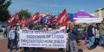 Primera concentración a las puertas de Feracam por la plantilla del Ayuntamiento de Tarancón