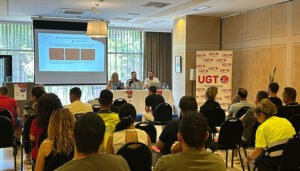 UGT CLM organiza una jornada para abordar los riesgos laborales en el sector del transporte y la logística, siendo este último el que genera más accidentes en Guadalajara