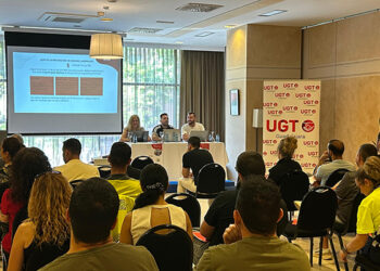 UGT CLM organiza una jornada para abordar los riesgos laborales en el sector del transporte y la logística, siendo este último el que genera más accidentes en Guadalajara