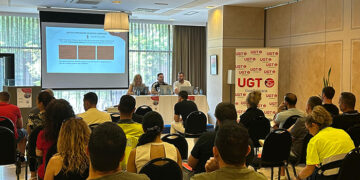 UGT CLM organiza una jornada para abordar los riesgos laborales en el sector del transporte y la logística, siendo este último el que genera más accidentes en Guadalajara