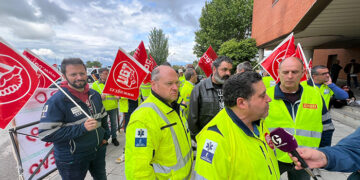 UGT y CCOO lamentan que el Sescam se lave las manos y ponga la pelota en el tejado de las empresas del transporte sanitario