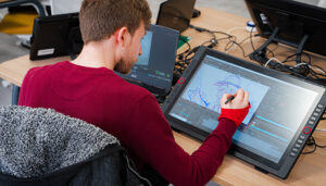 Un joven conquense, artífice del corto animado para homenajear a nuestra bandera nacional con motivo de su 240 aniversario