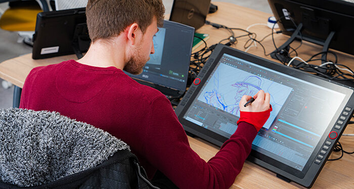 Un joven conquense, artífice del corto animado para homenajear a nuestra bandera nacional con motivo de su 240 aniversario 1 Un joven conquense, artífice del corto animado para homenajear a nuestra bandera nacional con motivo de su 240 aniversario