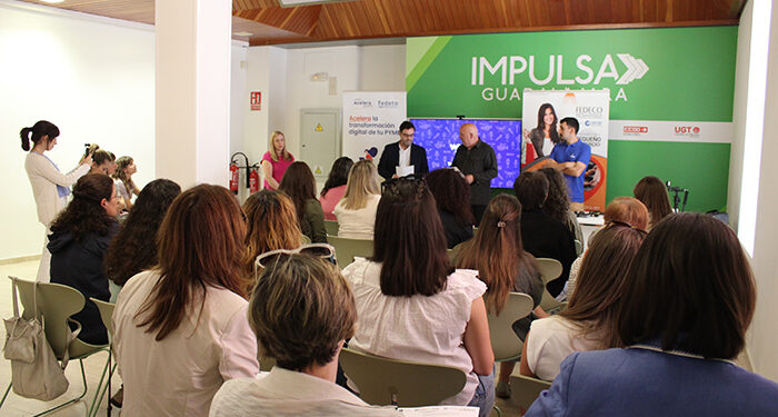 Una treintena de comerciantes de Guadalajara asisten al taller formativo gratuito organizado por FEDECO