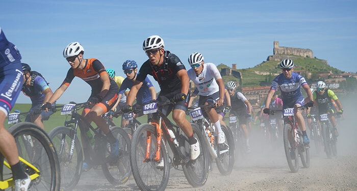 Youssef Issmaili y Beatriz Martínez conquistan Atienza en una prueba épica de MTB por la Sierra Norte 1 Youssef Issmaili y Beatriz Martínez conquistan Atienza en una prueba épica de MTB por la Sierra Norte