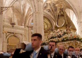 75 Aniversario de la Coronación de la Virgen de la Luz. Procesión en la Catedral 75 Aniversario de la Coronación de la Virgen de la Luz. Procesión en la Catedral