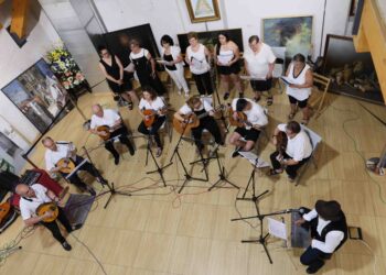 La Rondalla de Almonacid emociona con su concierto de fin de curso