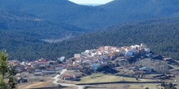 Adesercu distingue al Camping Caravanning y al ganadero Juan Vicente Mora con el Premio Serranía de Cuenca 2025