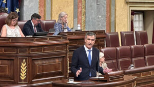 Antonio Román: “El apagón del 28 de abril es el símbolo de un gobierno que apaga los derechos, la rendición de cuentas y la información” 2 Antonio Román “El apagón del 28 de abril es el símbolo de un gobierno que apaga los derechos, la rendición de cuentas y la información”