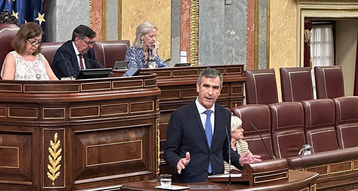 Antonio Román: “El apagón del 28 de abril es el símbolo de un gobierno que apaga los derechos, la rendición de cuentas y la información” 1 Antonio Román “El apagón del 28 de abril es el símbolo de un gobierno que apaga los derechos, la rendición de cuentas y la información”