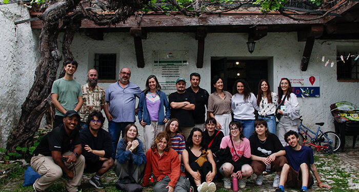 Comienza en Tragacete la residencia creativa Trashumancias 2.5: Cultura situada y prácticas artísticas para el cuidado del territorio 1 Comienza en Tragacete la residencia creativa Trashumancias 2.5 Cultura situada y prácticas artísticas para el cuidado del territorio