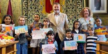 Dolz y Tirado ensalzan la calidad de los trabajos del XII Concurso Infantil ‘Dibuja los colores de Cuenca’
