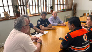 Efectivos de Seguridad del Ayuntamiento de Guadalajara participan en un simulacro de evacuación en el Colegio Agustiniano Sagrado Corazón