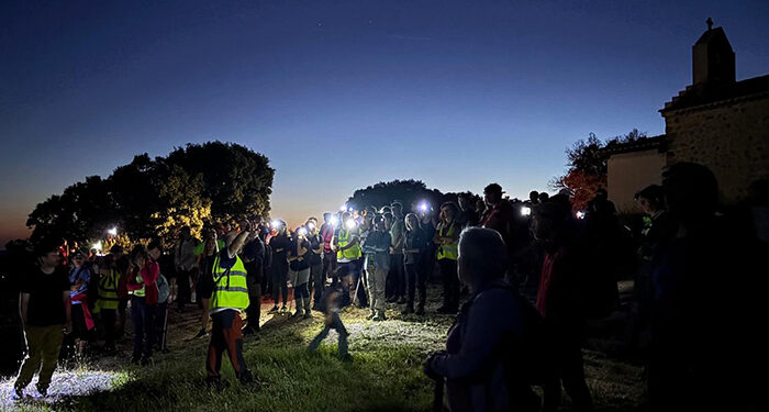 El II Circuito de Senderismo Diputación de Cuenca celebra su primera ruta nocturna en Valdeolivas con notable éxito 1 El II Circuito de Senderismo Diputación de Cuenca celebra su primera ruta nocturna en Valdeolivas con notable éxito