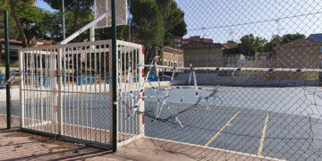 El PSOE denuncia que el abandono de las pistas deportivas por parte de Guarinos conlleva graves consecuencias como el suceso del joven herido en el Nuevo Alamín